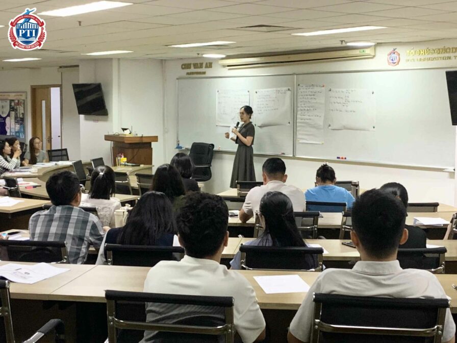 PTI Hà Nội: khai giảng khóa học “Kỹ năng thuyết trình chuyên nghiệp” - Khẳng định bản lĩnh cá nhân qua nghệ thuật trình bày 1 17